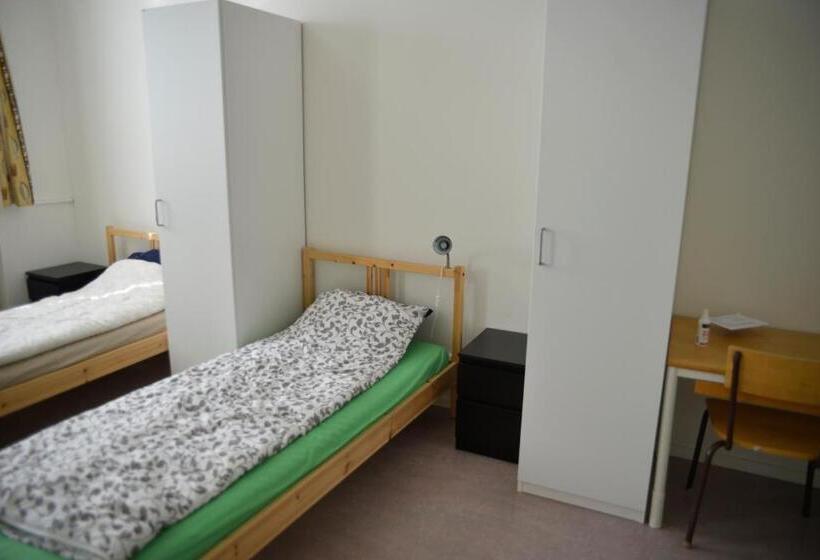 חדר משפחתי, Hostel Finnmyrten