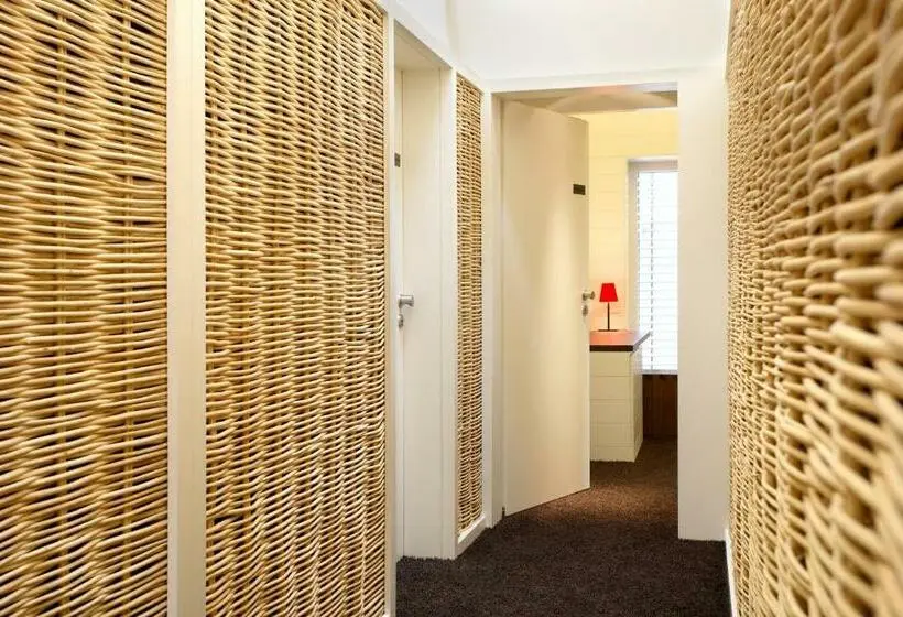 Standard-huone, Meier Hilzhof