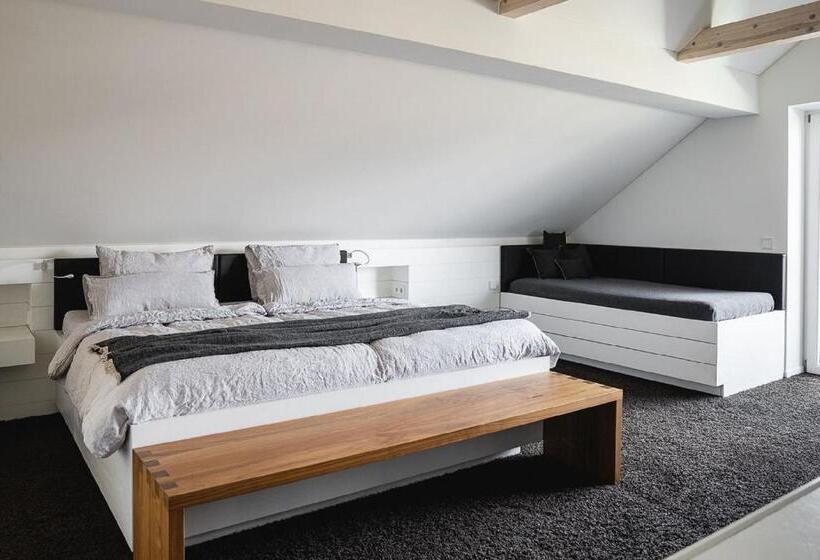 주니어 스위트, Meier Hilzhof