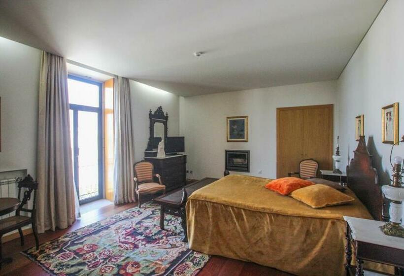 جناح مطلّ علي حمام السباحة, Quinta Da Aldeia De Avanca