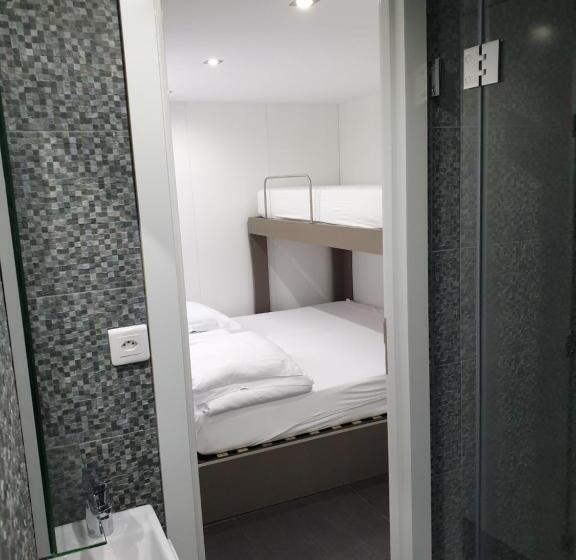 غرفة قياسية ثلاثية, Refuge Le Marcheuson