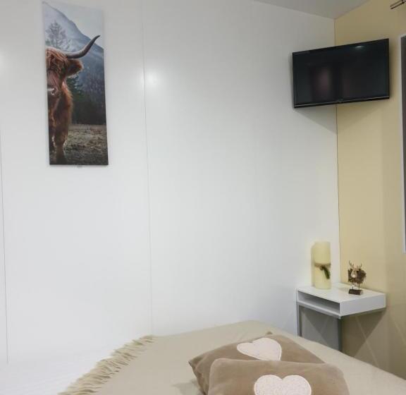 غرفة قياسية مطلة على الجبل, Refuge Le Marcheuson