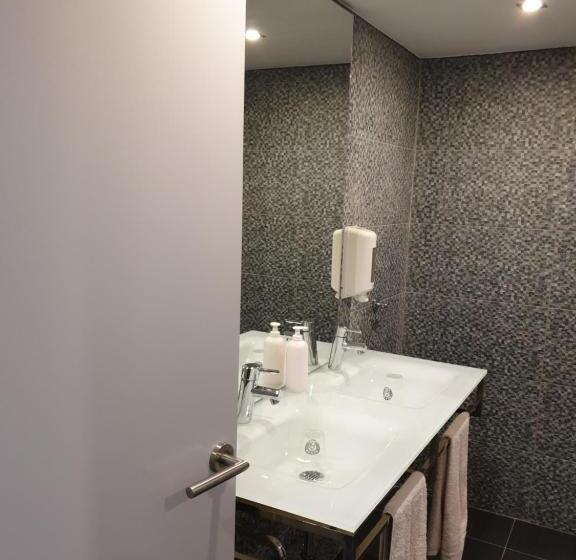 غرفة عائلية مطلّة علي الجبل, Refuge Le Marcheuson