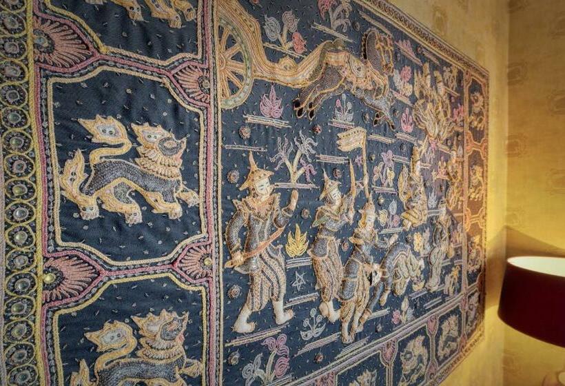 חדר סטנדרט, Soli Invicto