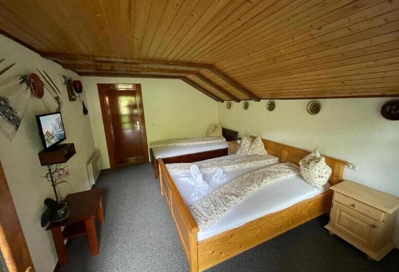 غرفة قياسية ثلاثية, Cabana Carolina