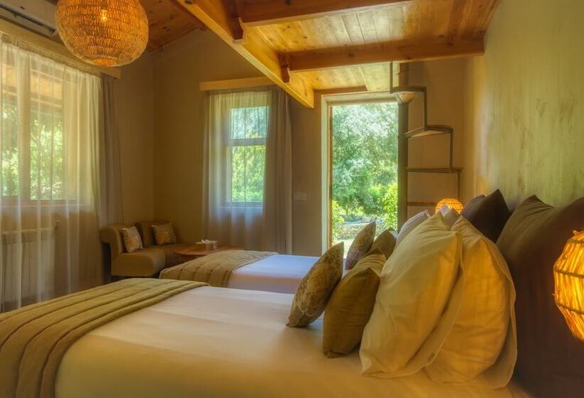 کلبه ییلاقی, Ermitage D Akchour