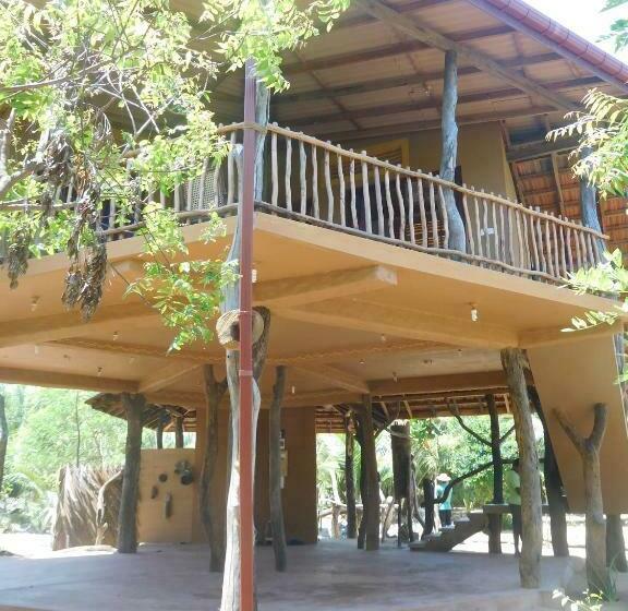 스탠다드 트리플 룸, Light House Beach Hut