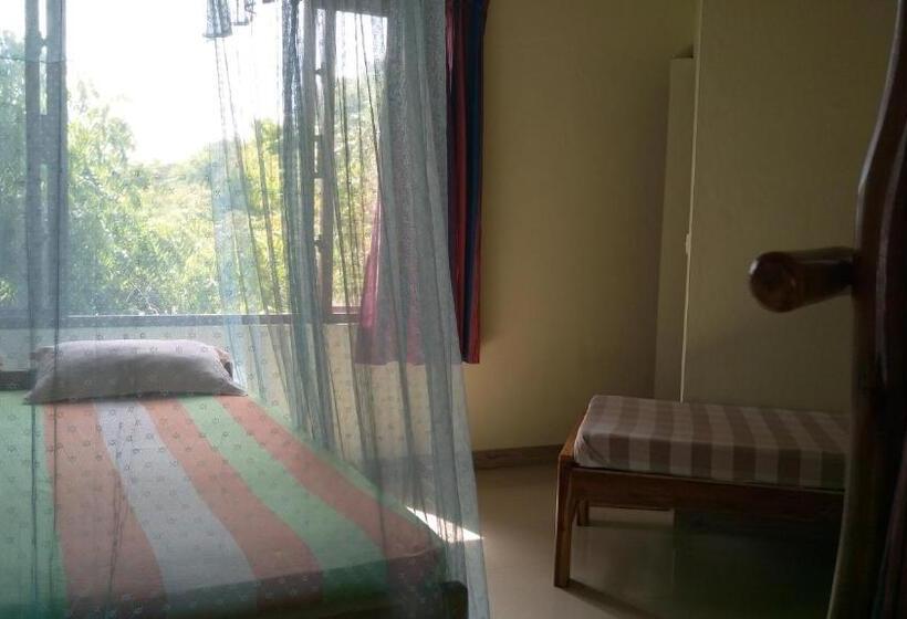 Номер Стандарт Трехместный, Light House Beach Hut