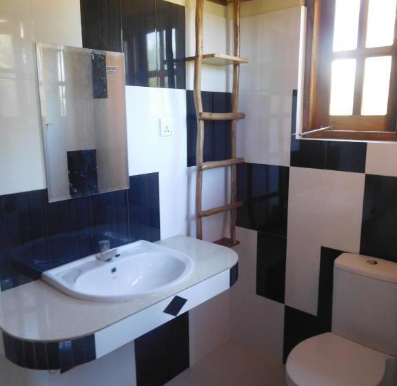 스탠다드 트리플 룸, Light House Beach Hut