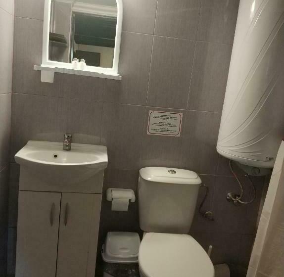 غرفة قياسية مطلّة علي الحديقة, Papanovata House