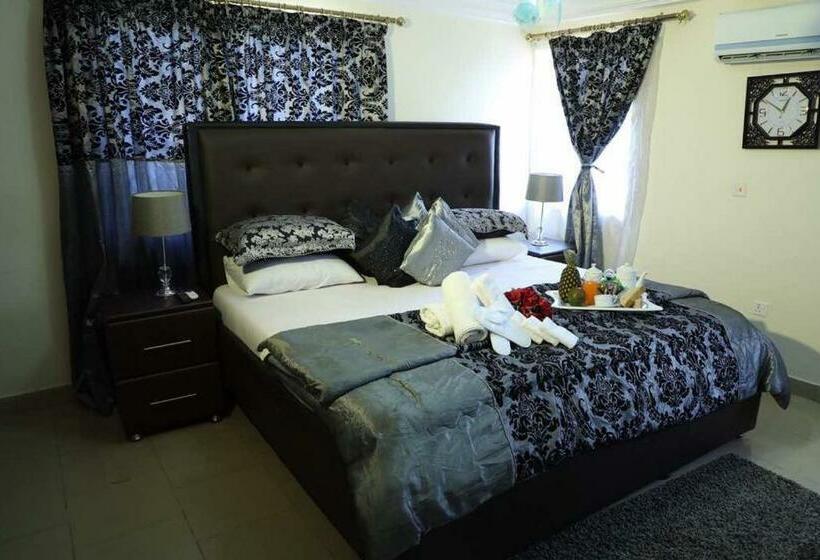 اتاق استاندارد سه نفره, Perriman