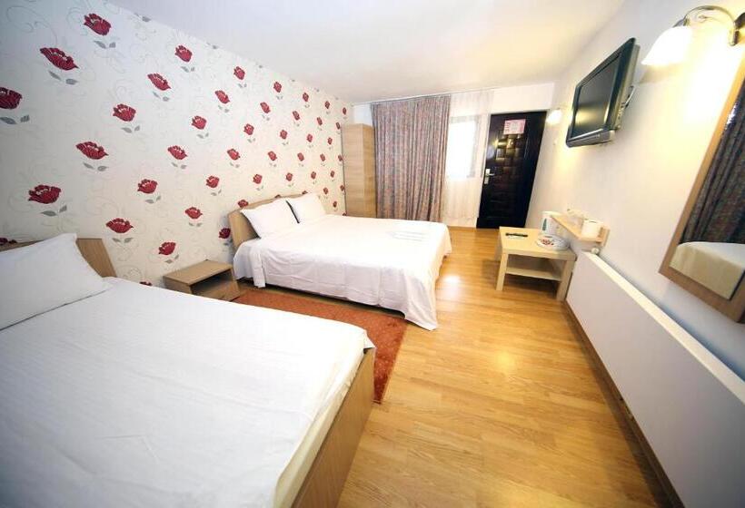 غرفة كومفورت ثلاثية, Pensiunea Lokanta