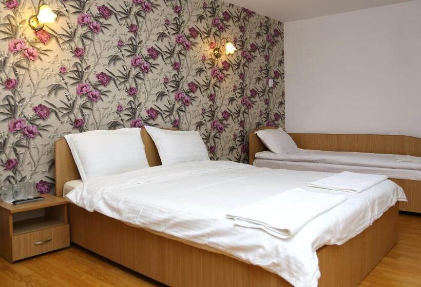 غرفة كومفورت ثلاثية, Pensiunea Lokanta