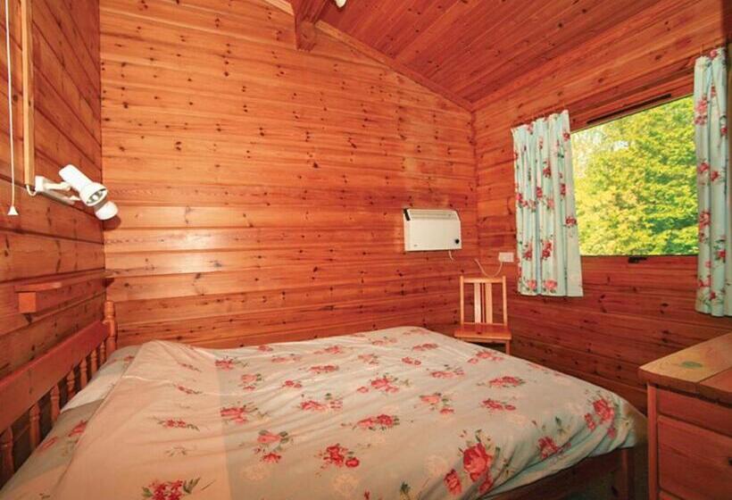 منزل غرفتين نوم, Spindlewood Lodges