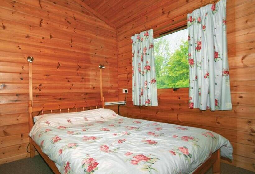 Дом 2 Спальни, Spindlewood Lodges