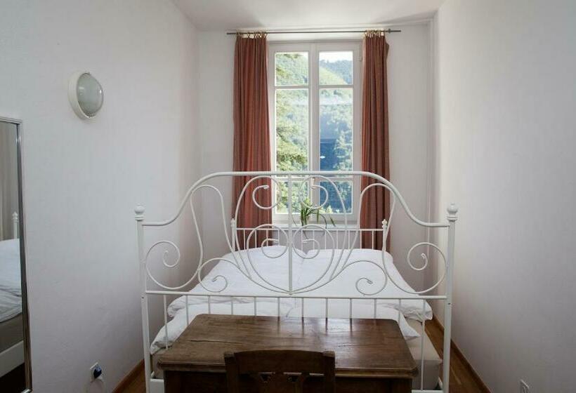 חדר סטנדרט נוף להרים, Wild Valley Hostel   Villa Edera