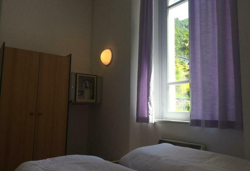 חדר סטנדרט נוף לגינה, Wild Valley Hostel   Villa Edera