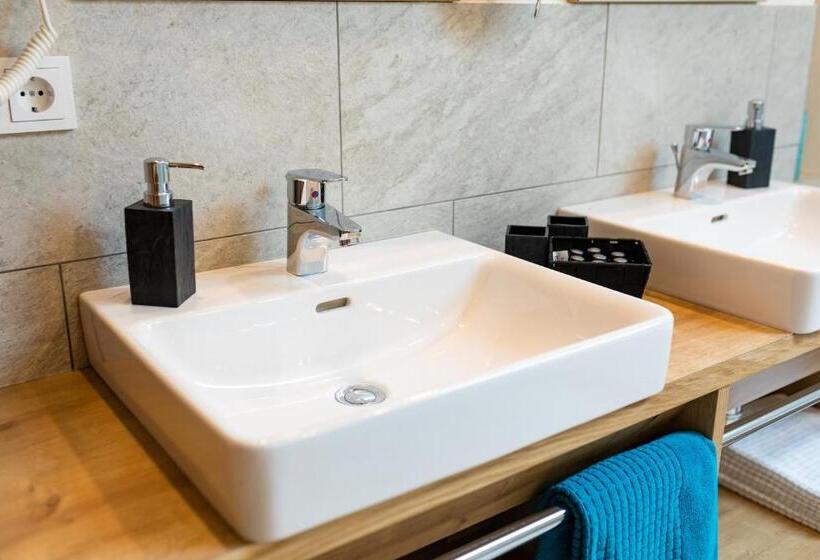 Номер Deluxe, Gasthof Krone Ochsenfeld