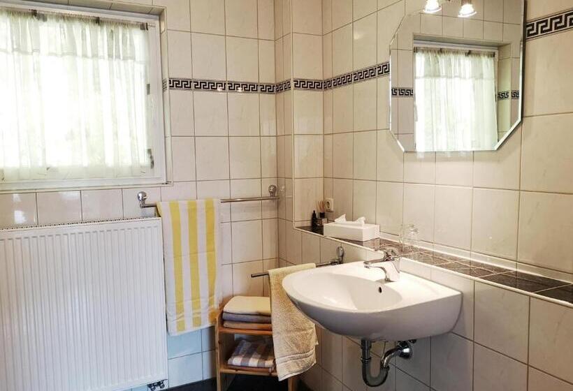 Апартаменты 2 Спальни, Gästehaus Martin