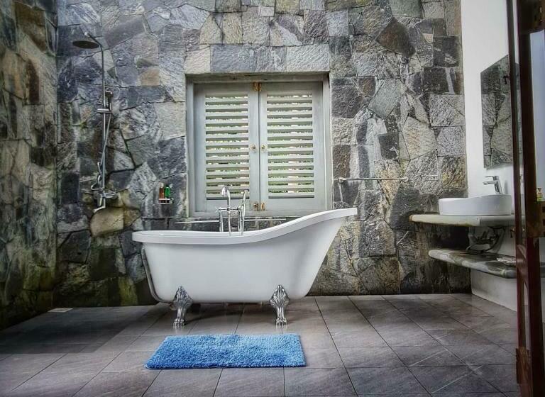 プールビュースタンダードルーム, Sri Mathie Historic Estate