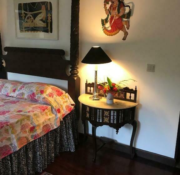 プールビュースタンダードルーム, Sri Mathie Historic Estate