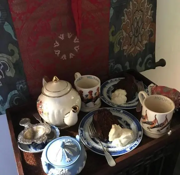 キングサイズベッドのスタンダードルーム, Sri Mathie Historic Estate