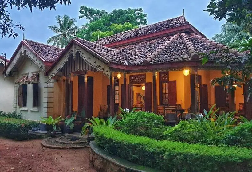 キャビン, Sri Mathie Historic Estate