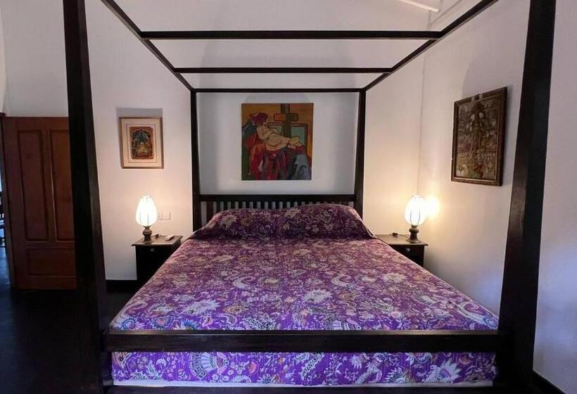 スタンダードバンガロー, Sri Mathie Historic Estate