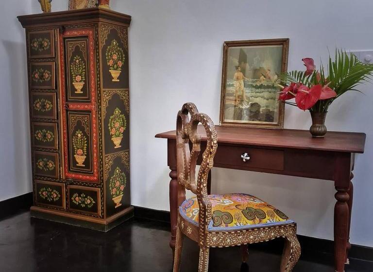 スタンダードバンガロー, Sri Mathie Historic Estate