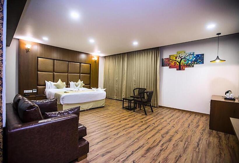 סוויטה, Jalashray Resort