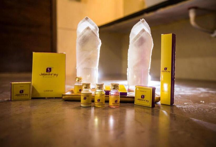 סוויטה, Jalashray Resort