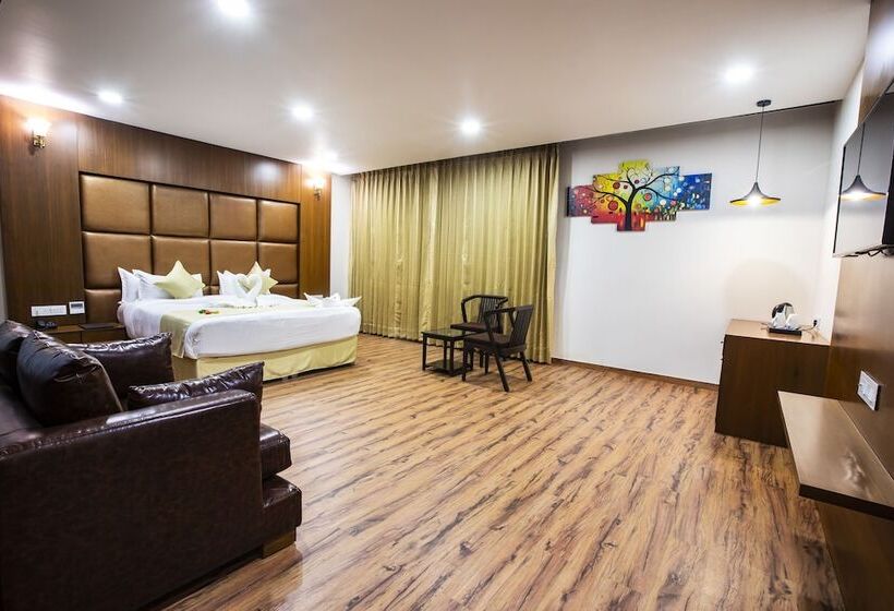 סוויטה דלוקס, Jalashray Resort