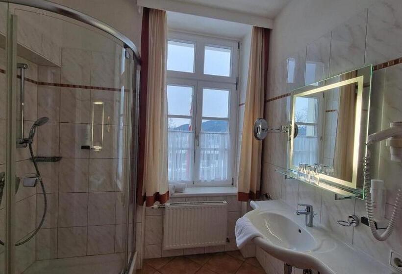 חדר סטנדרט לשלושה, Kirchenwirt In Maria Schutz