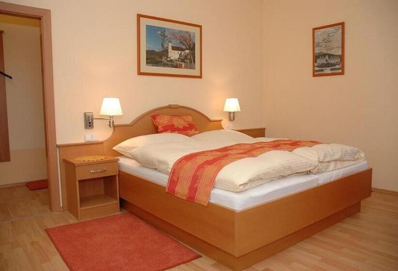 חדר סטנדרט לשלושה, Kirchenwirt In Maria Schutz