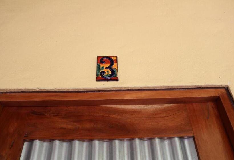 带大床的标准间, Morrillo Beach Eco Resort