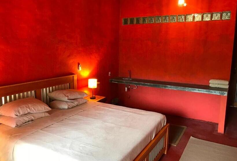 스탠다드 룸 킹사이즈 침대, Morrillo Beach Eco Resort