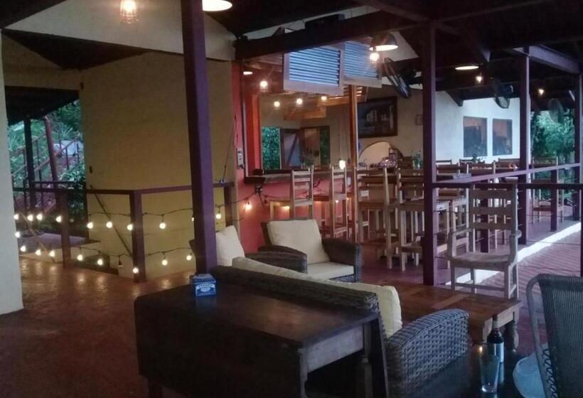 스탠다드 룸 킹사이즈 침대, Morrillo Beach Eco Resort