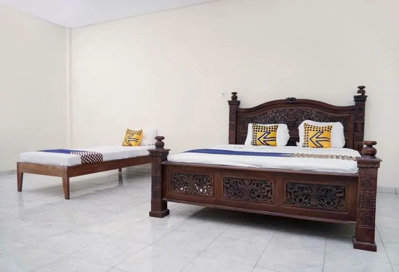 3 Bett Economy Zimmer, Spot On 2629 Duta Karimun