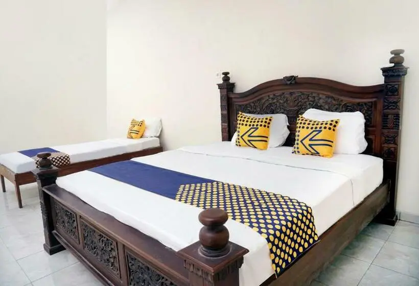 3 Bett Economy Zimmer, Spot On 2629 Duta Karimun