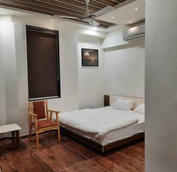 חדר סטנדרט נוף לגינה, The Grand Shiva