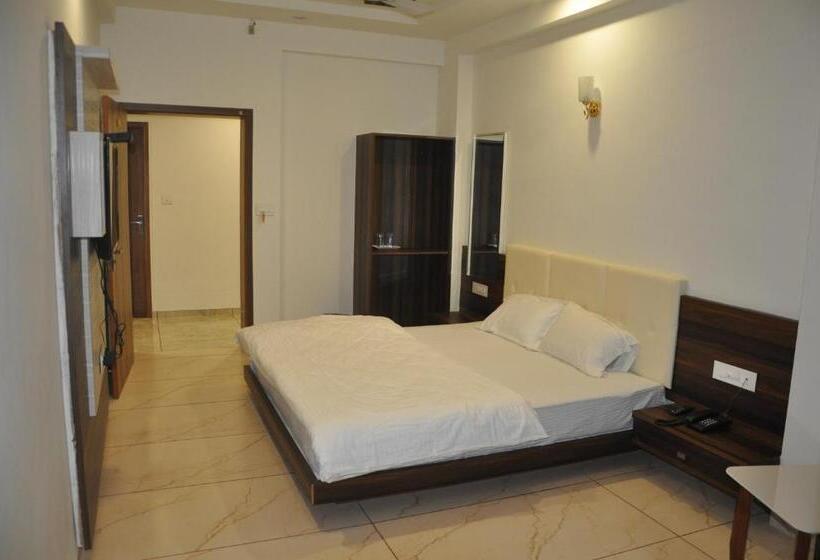 חדר סטנדרט נוף לגינה, The Grand Shiva