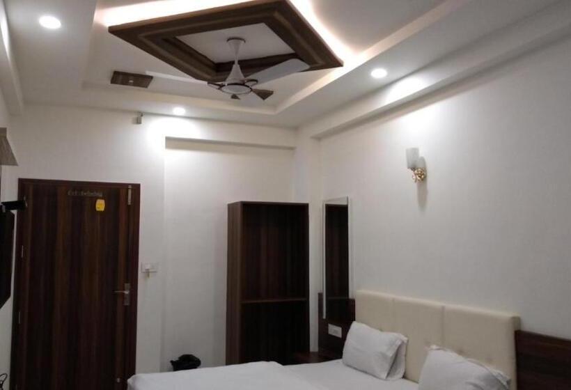 חדר סטנדרט נוף לגינה, The Grand Shiva