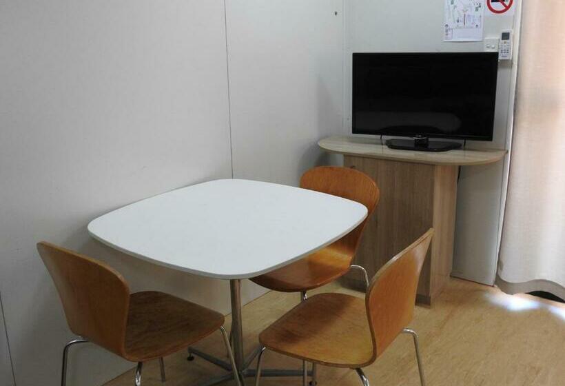 غرفة عائلية, Noonamah Tourist Park