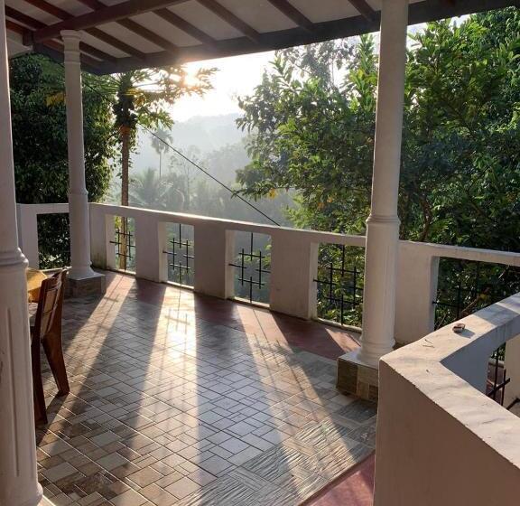 غرفة ديلوكس, New Toropi Homestay