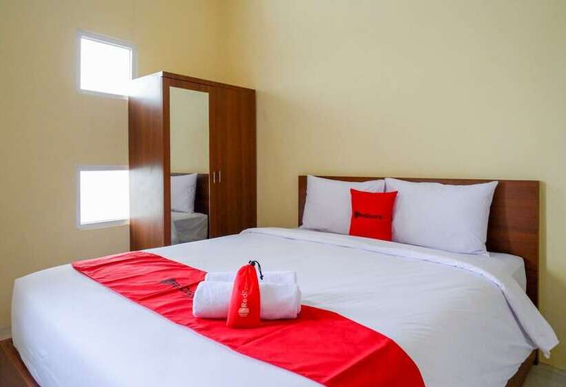 חדר סטנדרט, Reddoorz Near Graha Saba Buana Solo