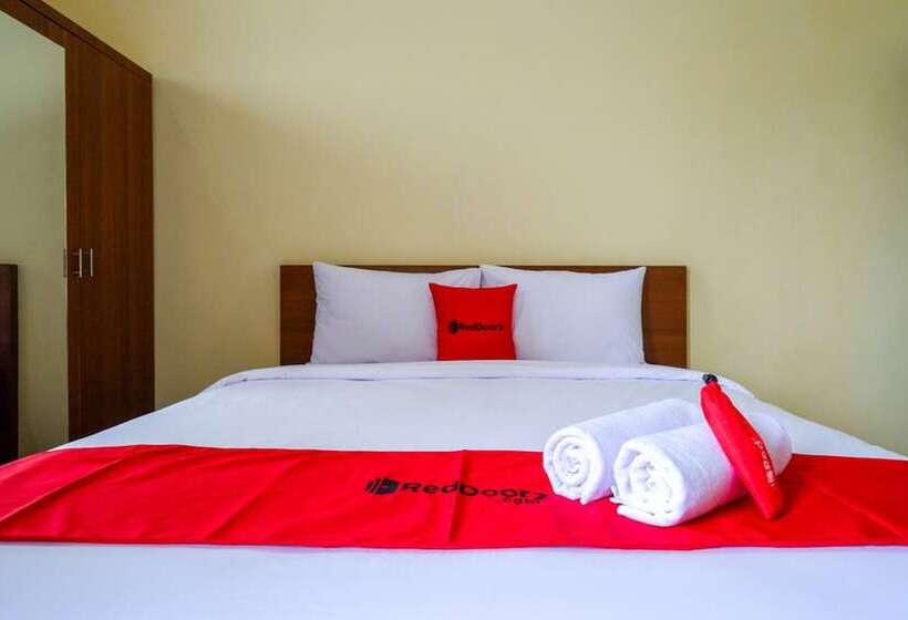 חדר סטנדרט, Reddoorz Near Graha Saba Buana Solo