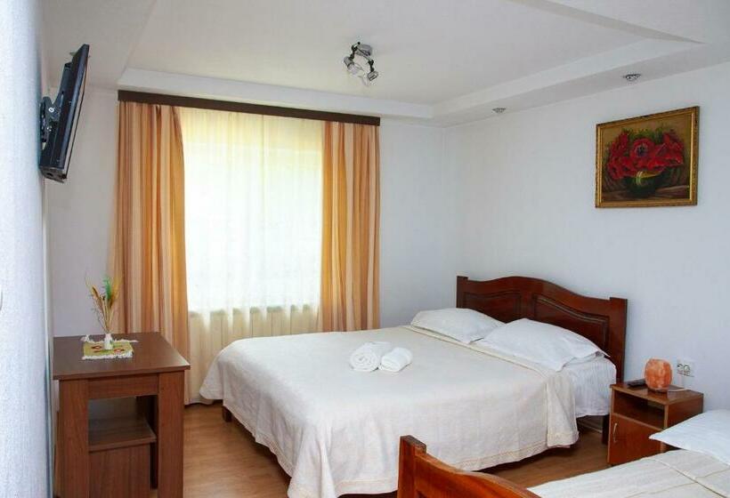 Familjerum, Rustic Argesean