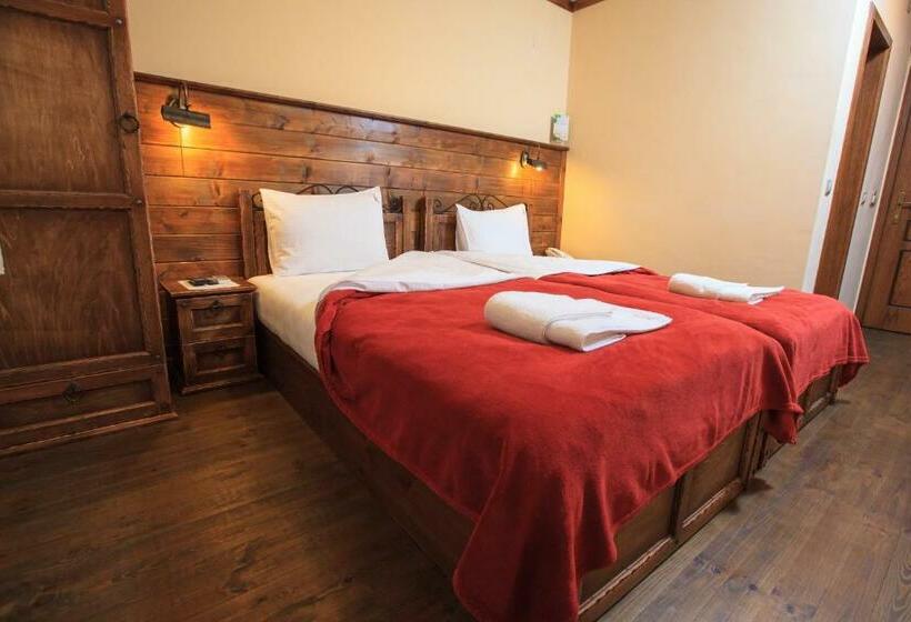 バルコニー付きスタンダードルーム, Zlaten Rozhen Family Hotel  Monument Of Cultural Significance