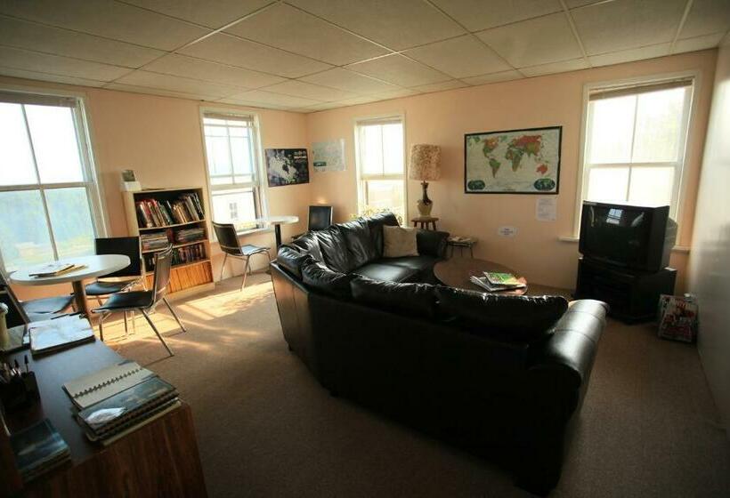 공동 객실, The Arlington