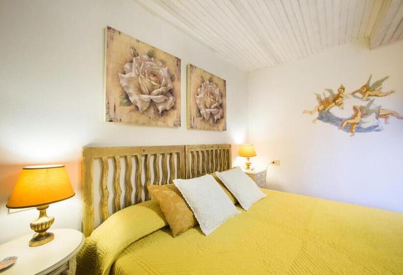 غرفة كلاسيكية مطلّة علي الحديقة, Casa Matilde